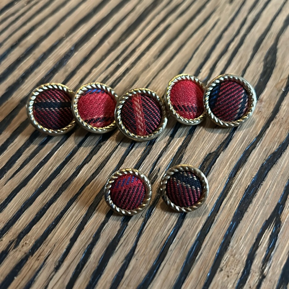 Buttons